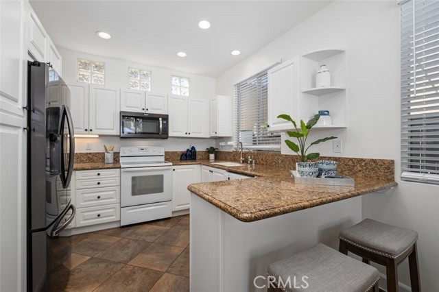 Detail Gallery Image 8 of 25 For 5 Calle De Los Grabados, Rancho Santa Margarita,  CA 92688 - 3 Beds | 2/1 Baths