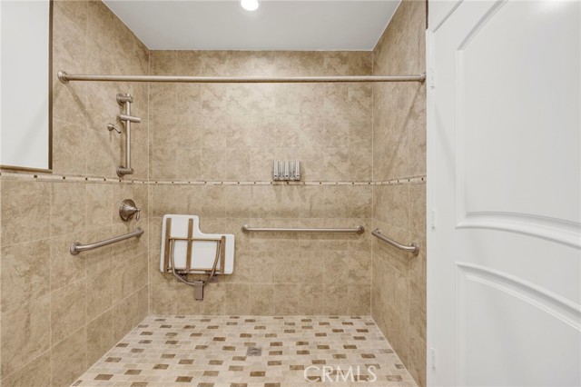 Detail Gallery Image 16 of 28 For 4637 Nagle Ave, Sherman Oaks,  CA 91423 - 4 Beds | 2 Baths