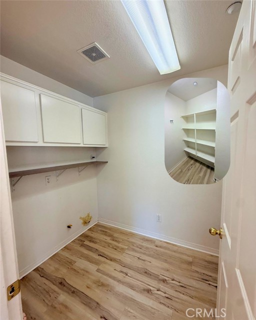 Detail Gallery Image 28 of 32 For 5741 Reagan, Fontana,  CA 92336 - 3 Beds | 2/1 Baths