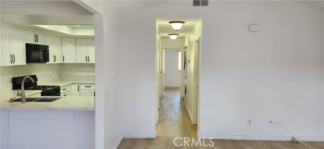 Detail Gallery Image 12 of 28 For 713 Walnut Dr, Lake Elsinore,  CA 92530 - 2 Beds | 1 Baths