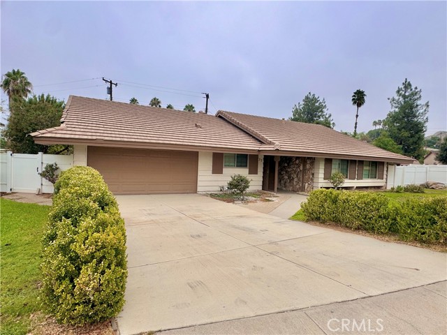 Image 3 for 737 Navajo Dr, Riverside, CA 92507