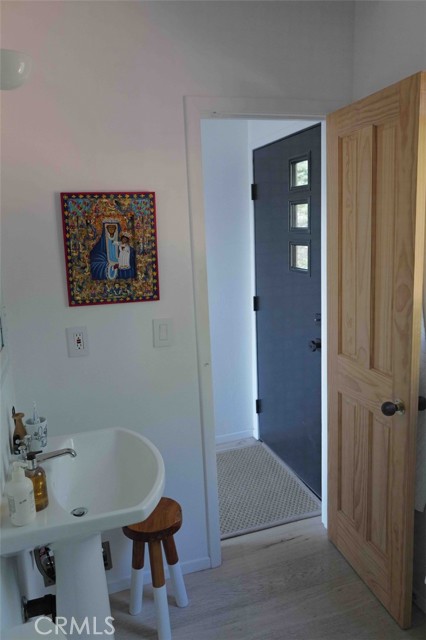 1554 Coyote Court, Big Bear City CA: https://media.crmls.org/medias/59ca5a2a-f0d9-4f7d-8ee5-4e7e5a84fd4b.jpg