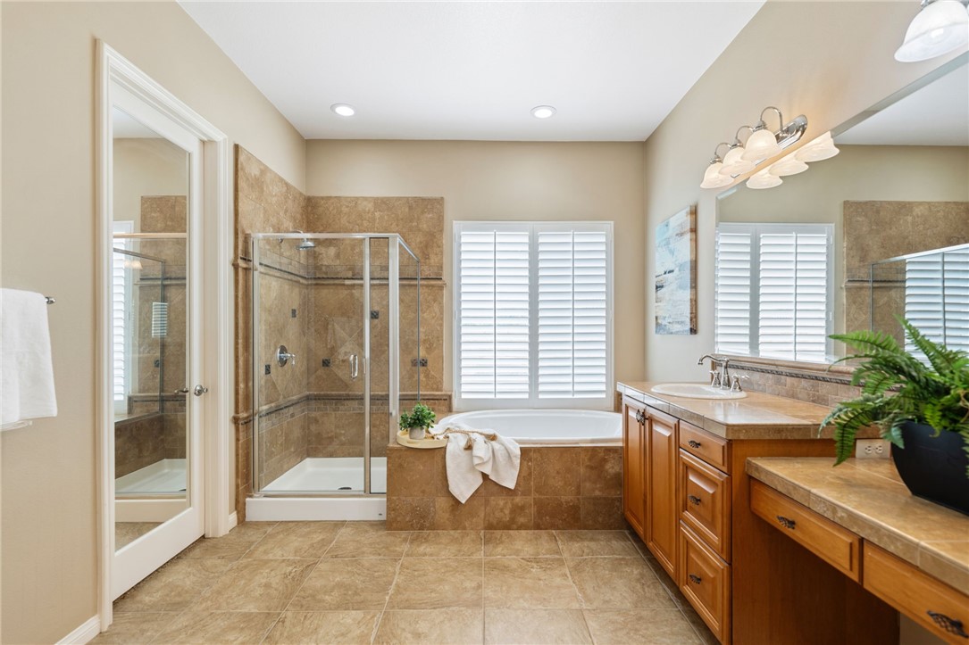 Detail Gallery Image 32 of 42 For 619 Barbre Ln, Corona,  CA 92879 - 4 Beds | 2/1 Baths