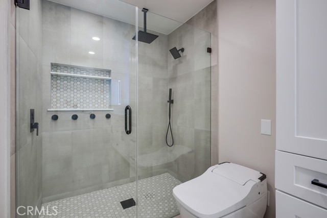 824 S Dune Street, Anaheim CA: https://media.crmls.org/medias/59cae7b2-9c3e-42aa-bb05-10383ef5b1cf.jpg