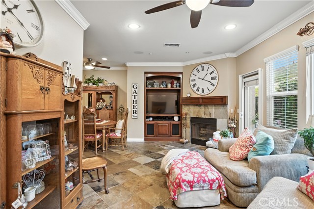 Detail Gallery Image 14 of 38 For 15636 Vista Way #104,  Lake Elsinore,  CA 92532 - 3 Beds | 2/1 Baths