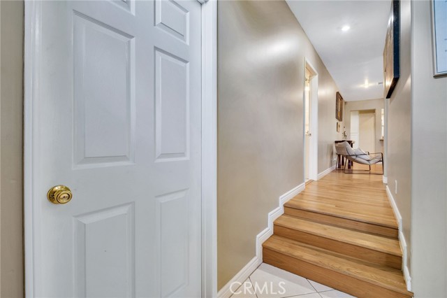 Detail Gallery Image 4 of 51 For 8819 Glider, Los Angeles,  CA 90045 - 3 Beds | 2 Baths