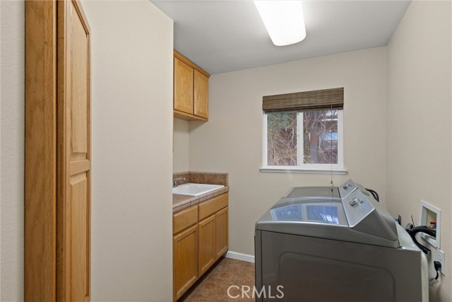 Detail Gallery Image 42 of 58 For 217 Zion Canyon Ct, Chico,  CA 95973 - 4 Beds | 3 Baths