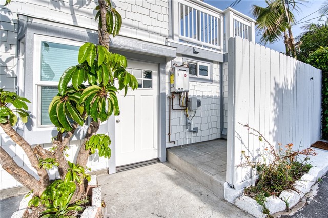 Detail Gallery Image 17 of 24 For 368 Oak #C,  Laguna Beach,  CA 92651 - 1 Beds | 1 Baths