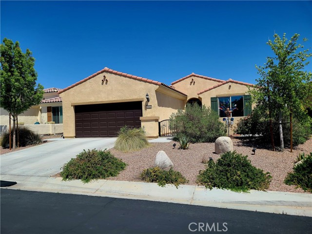 Detail Gallery Image 2 of 25 For 18922 Lariat St, Apple Valley,  CA 92308 - 2 Beds | 2 Baths