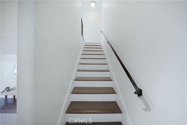 Detail Gallery Image 28 of 46 For 108 Roycroft Ave, Long Beach,  CA 90803 - 4 Beds | 3/1 Baths