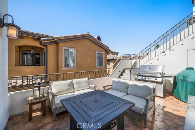 1919 Gates Avenue, Redondo Beach, California 90278, 4 Bedrooms Bedrooms, ,3 BathroomsBathrooms,Residential,Sold,Gates,PW24045898