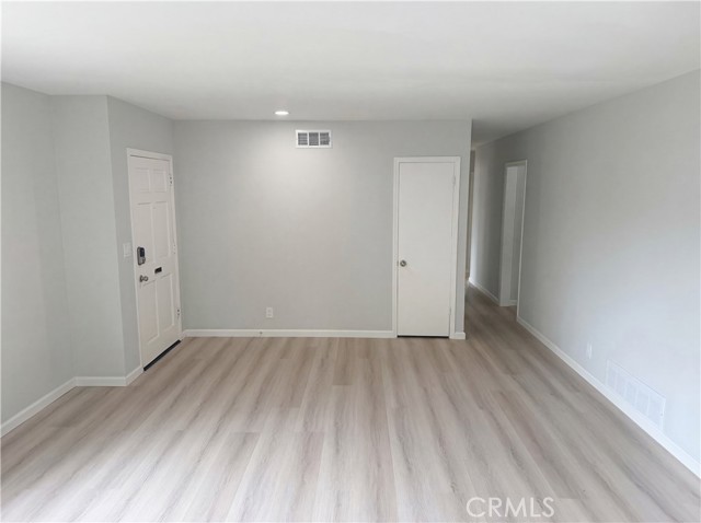 Detail Gallery Image 9 of 27 For 5654 Tower Rd, Riverside,  CA 92506 - 3 Beds | 2 Baths