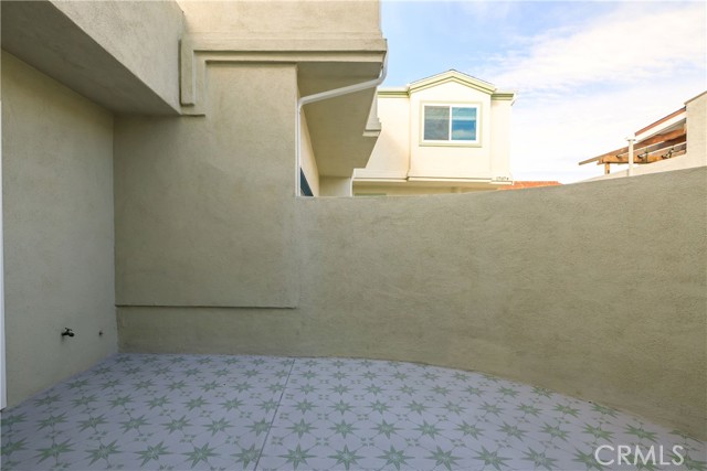 Detail Gallery Image 17 of 58 For 1707 Marshallfield a,  Redondo Beach,  CA 90278 - 3 Beds | 2/1 Baths