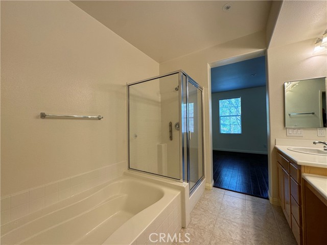 Detail Gallery Image 20 of 41 For 28154 Ashbrook Ln, Valencia,  CA 91354 - 2 Beds | 2/1 Baths