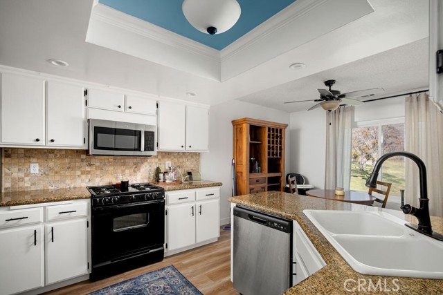 Detail Gallery Image 14 of 37 For 18561 Glenview Ct, Tehachapi,  CA 93561 - 2 Beds | 2/1 Baths