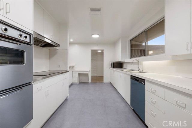 Detail Gallery Image 28 of 69 For 5260 Gould Ave, La Canada Flintridge,  CA 91011 - 3 Beds | 3 Baths