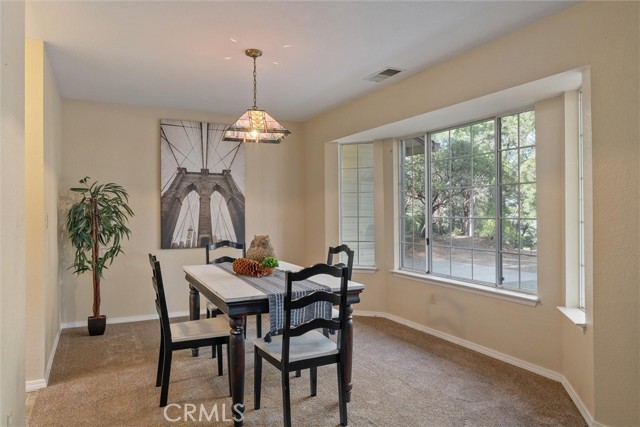 Detail Gallery Image 13 of 70 For 4882 Chateau Way, Forest Ranch,  CA 95942 - 3 Beds | 2 Baths