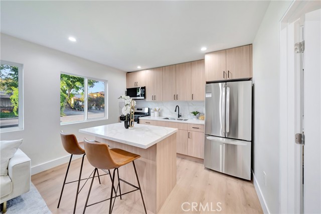 20742 Lull Street, Winnetka CA: https://media.crmls.org/medias/59d24370-cab2-41a0-ace3-f4cd810fc30e.jpg