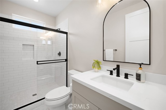 Image 36 of 55 For 2732 Barcelona Street