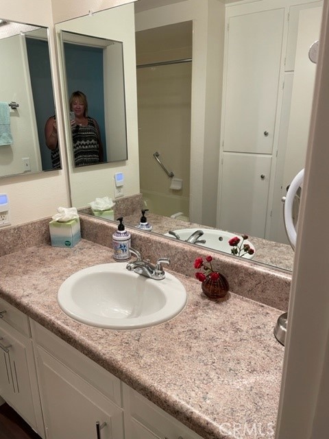 Bathroom Vanity