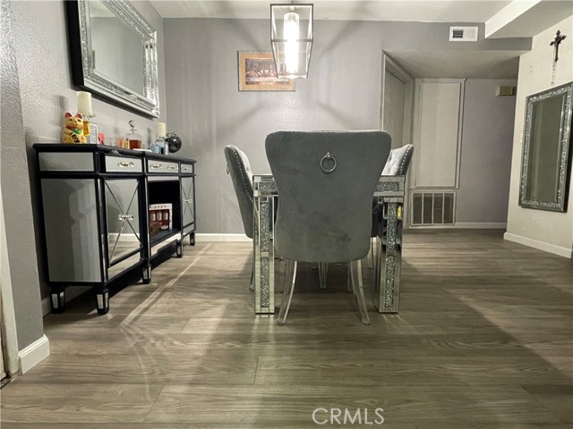 Detail Gallery Image 8 of 26 For 7800 Topanga Canyon Bld #208,  Canoga Park,  CA 91304 - 3 Beds | 2 Baths