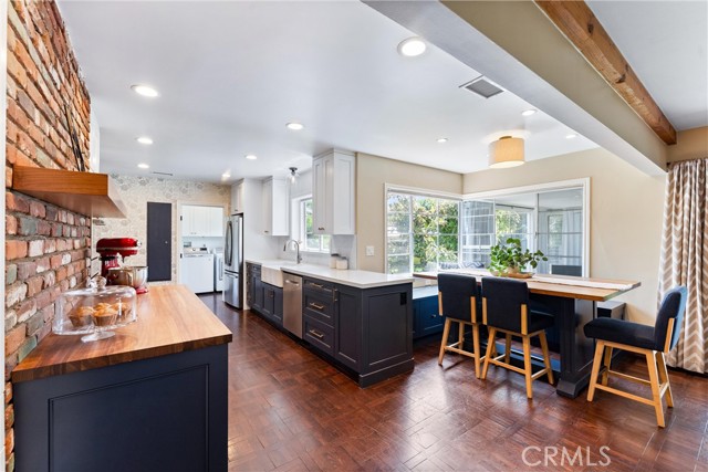Detail Gallery Image 8 of 22 For 2618 N Louise St, Santa Ana,  CA 92706 - 3 Beds | 2/1 Baths