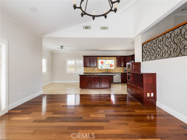 229 N Juanita Avenue, Redondo Beach CA: https://media.crmls.org/medias/59d43273-0561-4d5e-beb5-aa647e6d6c34.jpg