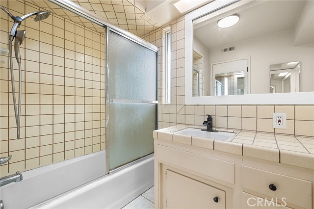 Detail Gallery Image 24 of 35 For 2816 Olympic Dr, Bakersfield,  CA 93308 - 3 Beds | 1/1 Baths