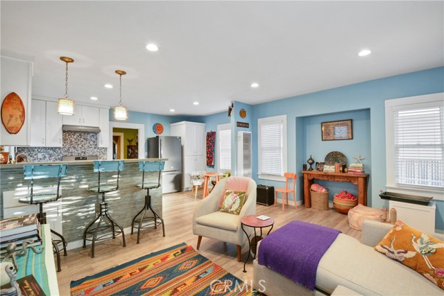 Detail Gallery Image 8 of 47 For 2604 S Kerckhoff Ave, San Pedro,  CA 90731 - 2 Beds | 2 Baths