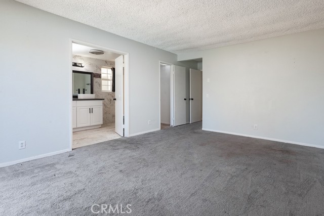 Detail Gallery Image 9 of 21 For 21449 Applewood Dr, California City,  CA 93505 - 5 Beds | 2 Baths