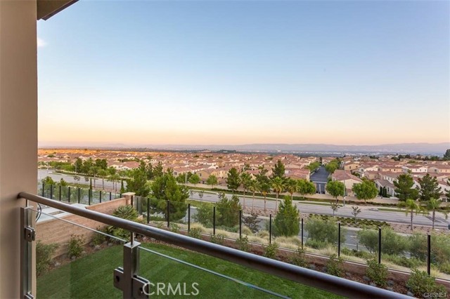 11527 N Darcy, Porter Ranch CA: https://media.crmls.org/medias/59d52f22-6061-45b3-ab5d-0a3d4e6240bc.jpg