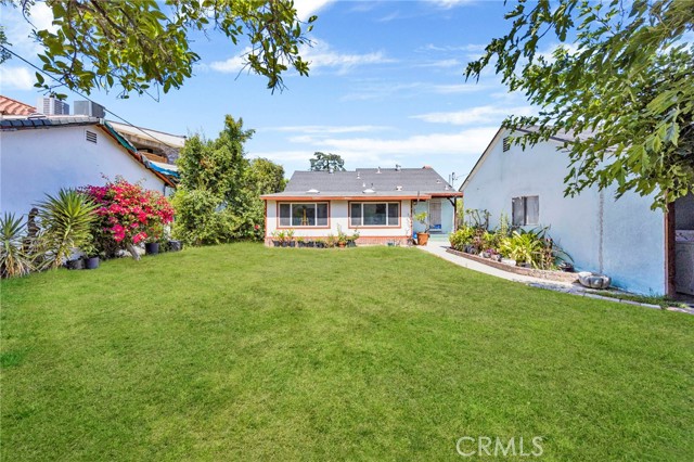7937 Vantage Avenue, North Hollywood CA: https://media.crmls.org/medias/59d577e1-453d-4b2f-a9bd-41ba3849553e.jpg