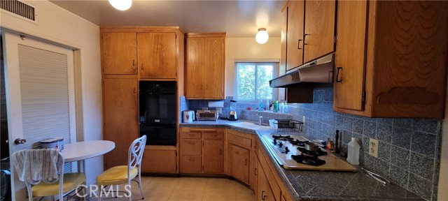 6002 Springvale Drive, Los Angeles CA: https://media.crmls.org/medias/59d5e7a4-f423-4bae-b110-fde5116814bc.jpg