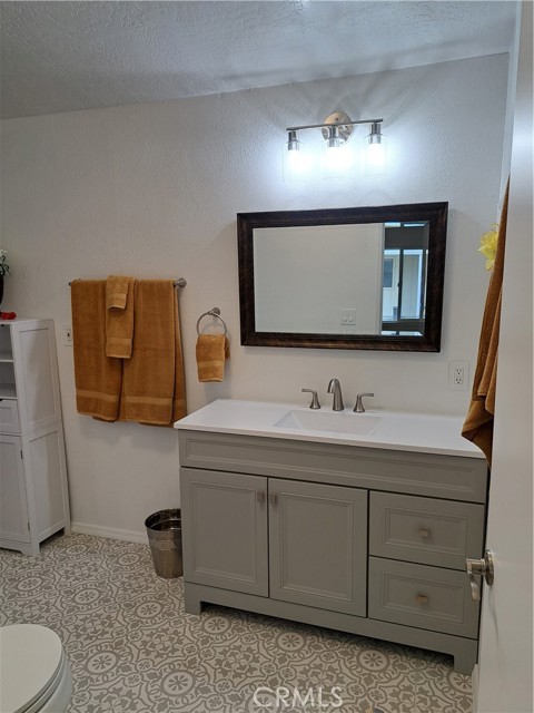 Detail Gallery Image 15 of 21 For 2498 Ayala Dr #136,  Rialto,  CA 92377 - 2 Beds | 2 Baths
