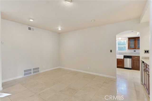 Detail Gallery Image 3 of 46 For 22781 Macfarlane Dr, Woodland Hills,  CA 91364 - 3 Beds | 3/1 Baths
