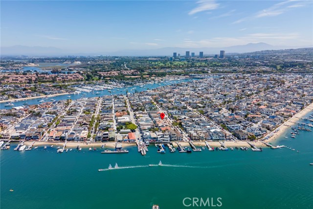 Detail Gallery Image 42 of 42 For 119 Opal Ave, Newport Beach,  CA 92662 - 3 Beds | 2/1 Baths