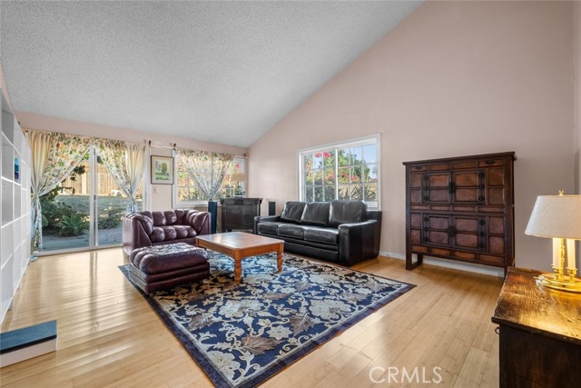 Detail Gallery Image 6 of 26 For 15574 Sorbonne St, –,  CA 91342 - 4 Beds | 2 Baths