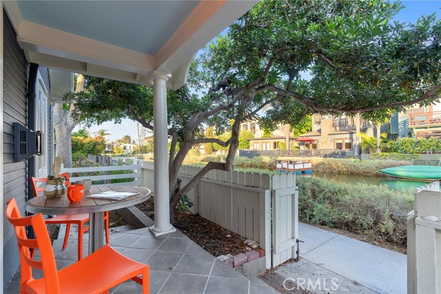 Detail Gallery Image 16 of 71 For 427 Howland Canal, Venice,  CA 90291 - 2 Beds | 1 Baths