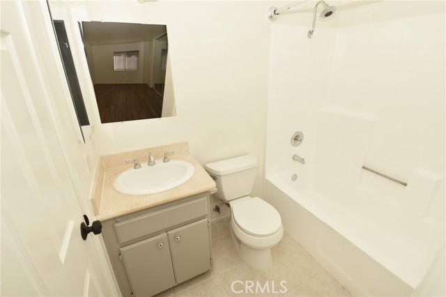 Detail Gallery Image 11 of 17 For 9872 Highland #B,  Rancho Cucamonga,  CA 91737 - 2 Beds | 2 Baths