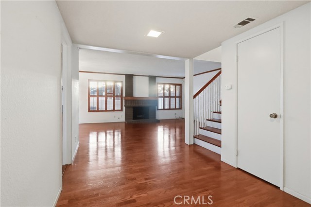 Detail Gallery Image 6 of 46 For 1649 Albany Ct, Claremont,  CA 91711 - 3 Beds | 2/1 Baths