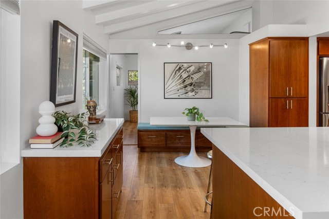 Detail Gallery Image 27 of 64 For 5360 E El Jardin St, Long Beach,  CA 90815 - 4 Beds | 3 Baths