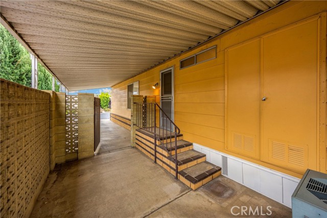 2240 Lake Glen Dr, La Habra CA: https://media.crmls.org/medias/59da3dd1-17ab-40bb-ac3f-de724770cb66.jpg