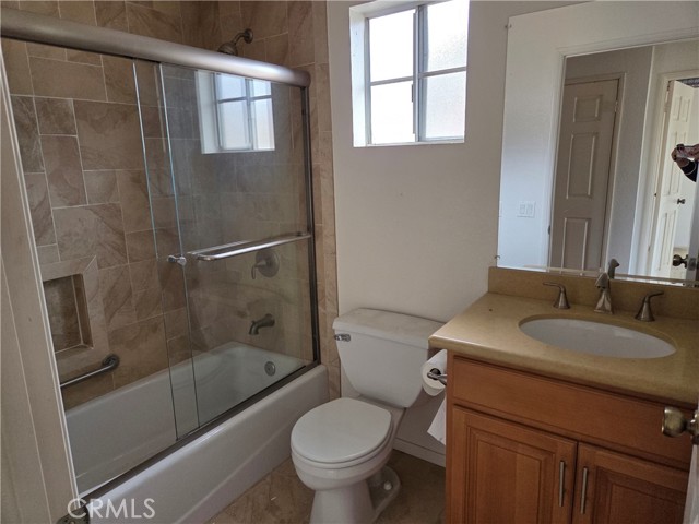 Detail Gallery Image 11 of 15 For 1330 Meadow Ln, Duarte,  CA 91010 - 3 Beds | 2/1 Baths