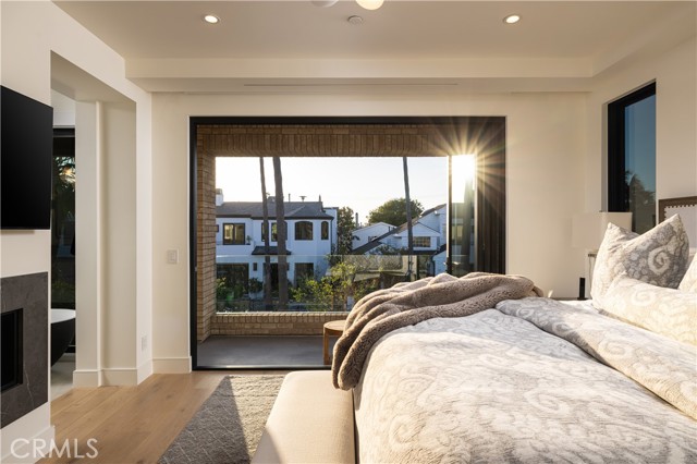 508 Goldenrod Avenue, Corona del Mar CA: https://media.crmls.org/medias/59db7a65-65df-44de-909e-d9343590cb72.jpg