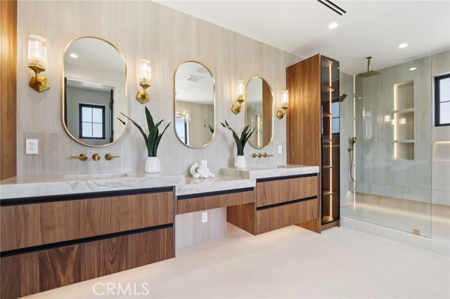 18200 Sheffield Lane, Porter Ranch CA: https://media.crmls.org/medias/59dc2e93-289b-4266-a981-d8826e645d5f.jpg