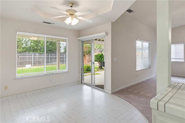 Image 11 of 32 For 2637 Sandell