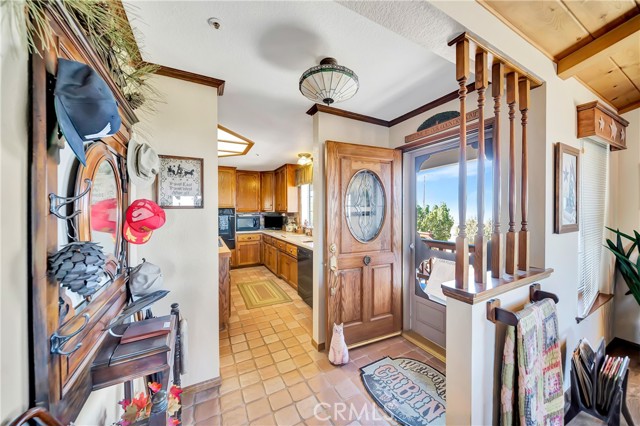 11720 Honeybee Lane, Juniper Hills CA: https://media.crmls.org/medias/59def0bb-8d94-40a3-8342-b7af69bbc20c.jpg