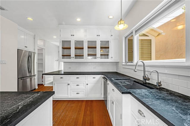 Detail Gallery Image 9 of 41 For 5014 El Verano Ave, Los Angeles,  CA 90041 - 2 Beds | 2 Baths