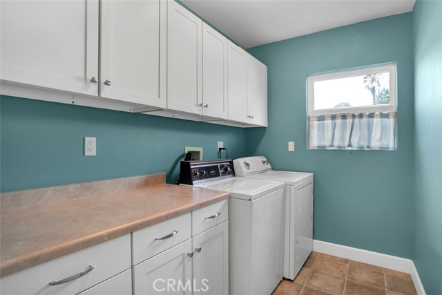 Image 18 of 45 For 18203 Arminta Street