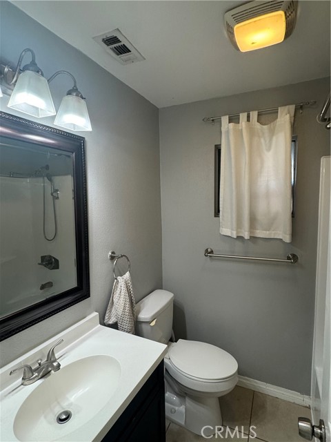 594 Lemon St, Orange CA: https://media.crmls.org/medias/59dfca1c-0f34-49b7-930e-319179eb79e6.jpg